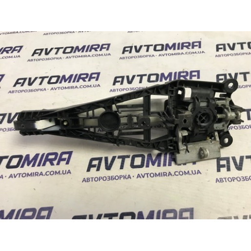 Ручка двери задней левой внешняя Fiat Punto 2009-2011 2008-2017 13505890